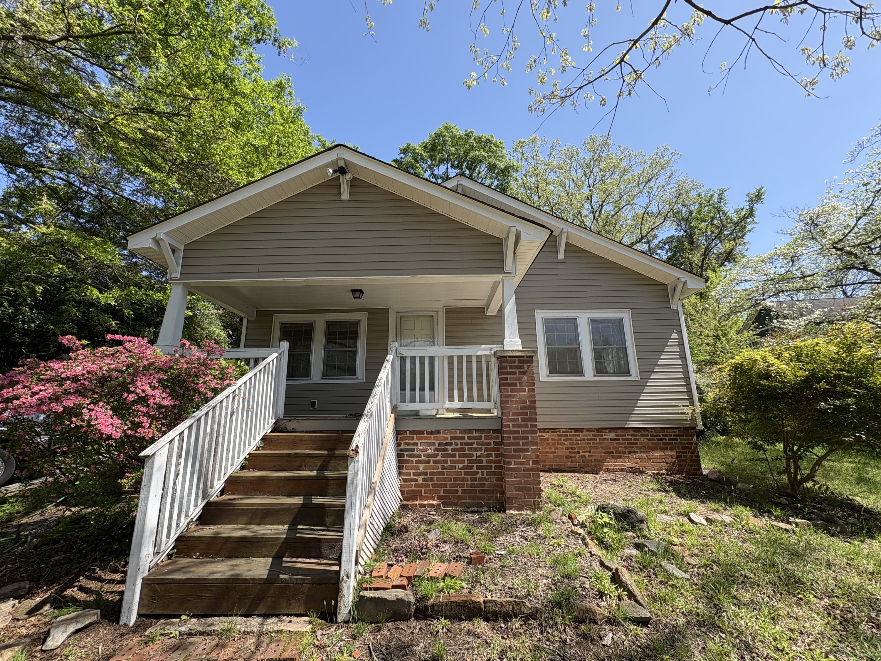 102 Old Central Road